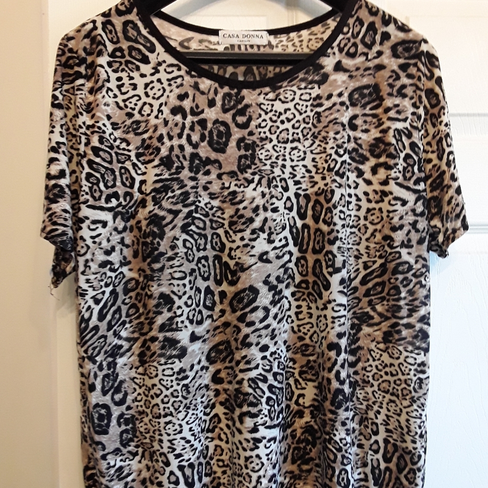 Cheetah print tshirt